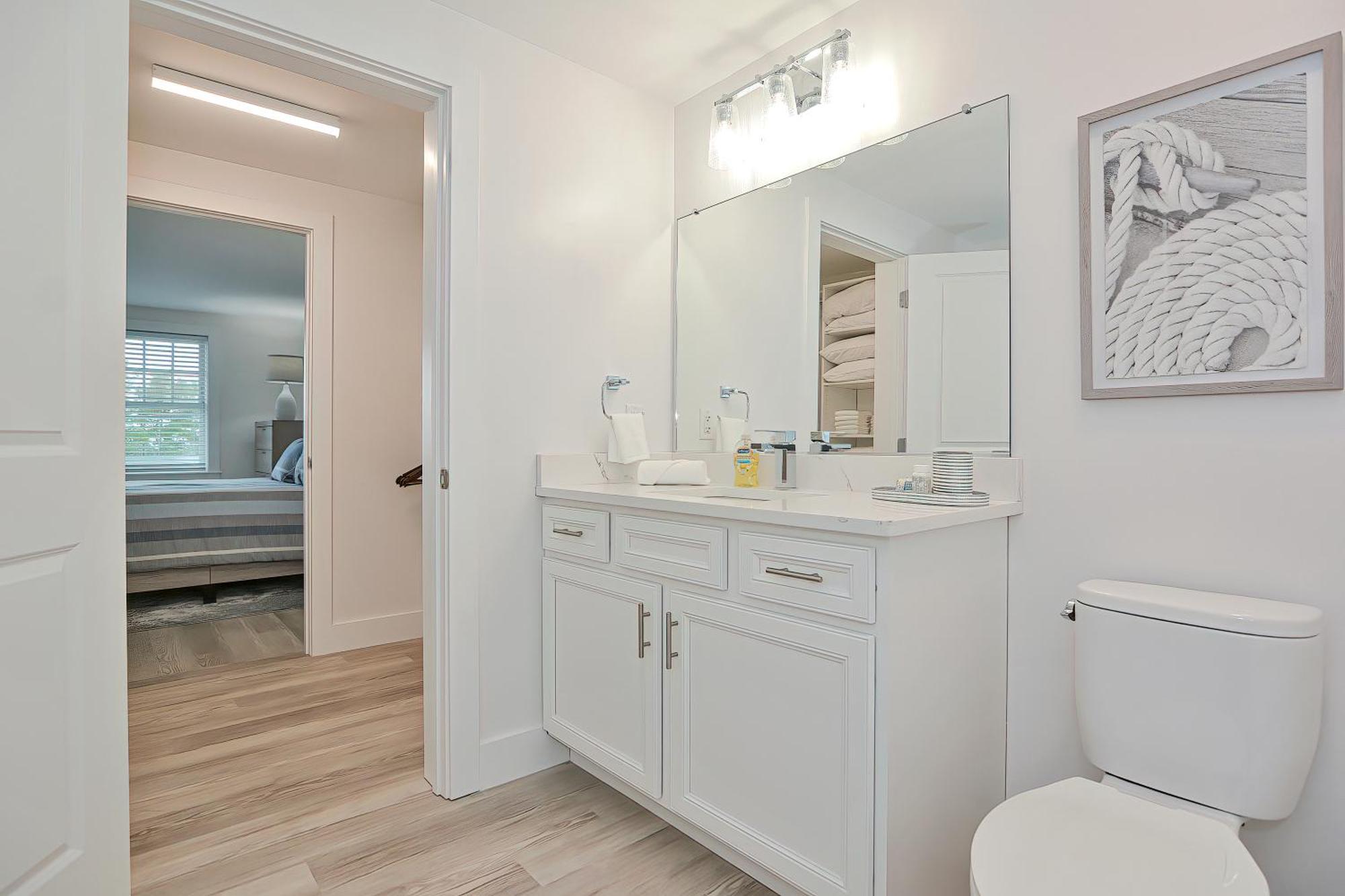 Thomas Sea At Harbourtown Apartment